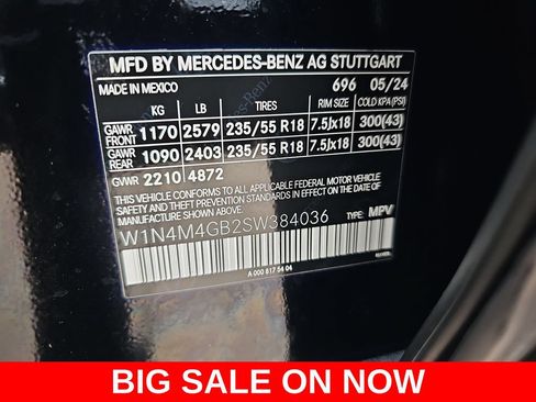 Used 2025 Mercedes-Benz GLB 250 image 41