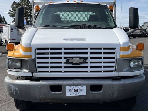 Used 2005 Chevrolet Kodiak C4500 2WD Regular Cab image 2