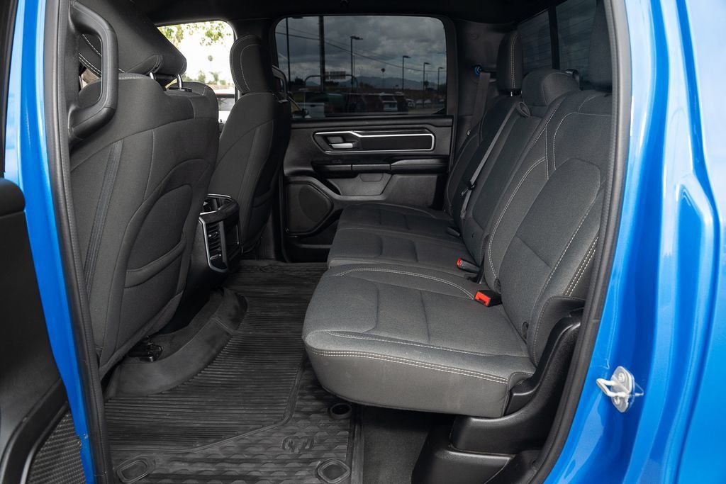 Used 2023 RAM 1500 Big Horn AWD/4WD image 38
