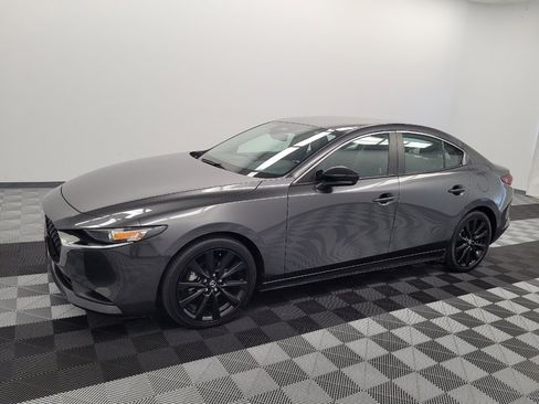 Used 2024 MAZDA MAZDA3 s FWD image 2