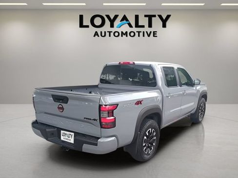 Used 2024 Nissan Frontier PRO-4X w/ Technology Package AWD/4WD image 5