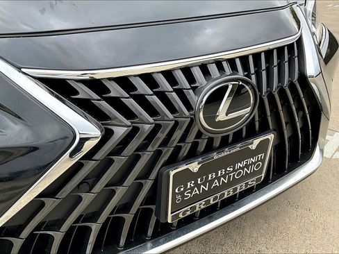 Used 2024 Lexus ES 350 w/ Premium Package FWD image 39