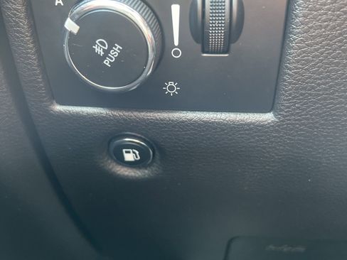 Used 2018 Jeep Grand Cherokee Limited w/ Trailer Tow Group IV image 17