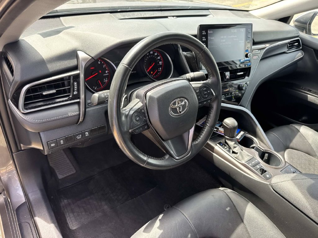 Used 2024 Toyota Camry XSE FWD image 18