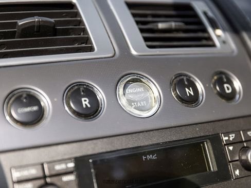 Used 2007 Aston Martin V8 Vantage Roadster RWD image 44