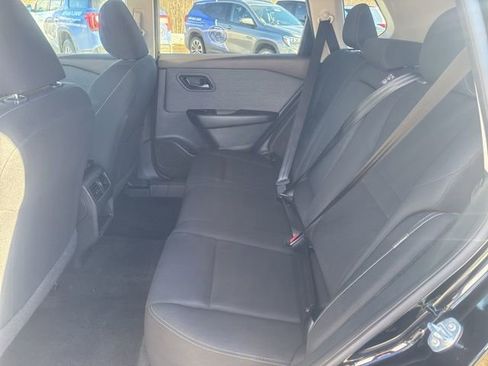 Used 2023 Nissan Rogue S image 24