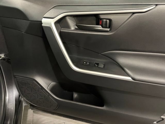 Used 2024 Toyota RAV4 LE FWD image 13