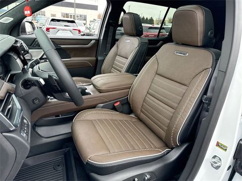 New 2026 GMC Acadia Denali Ultimate w/ LPO, Floor Liner Package image 11