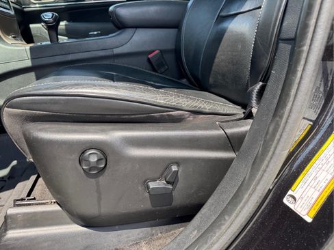 Used 2015 Jeep Grand Cherokee Overland AWD/4WD image 19