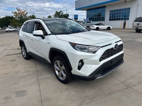 Used 2021 Toyota RAV4 Limited AWD/4WD image 3
