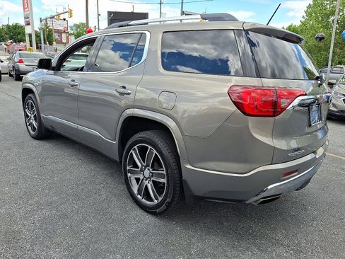 Used 2019 GMC Acadia Denali w/ Technology Package AWD/4WD image 3
