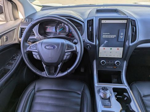 Used 2023 Ford Edge SEL image 6