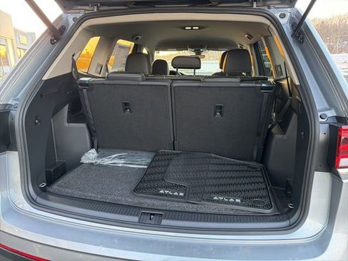 New 2026 Volkswagen Atlas SE image 25
