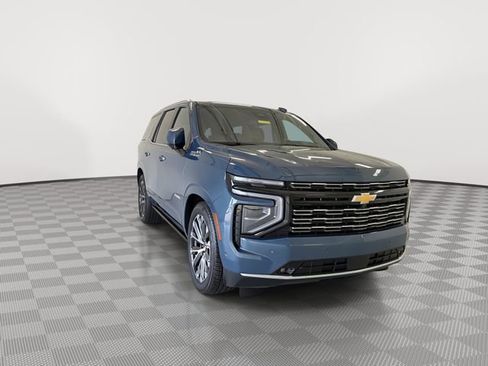 Certified 2025 Chevrolet Tahoe High Country AWD/4WD image 3