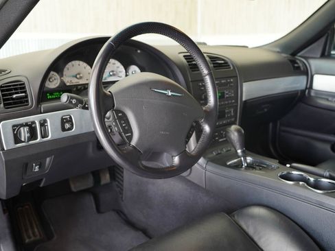Used 2004 Ford Thunderbird RWD image 11