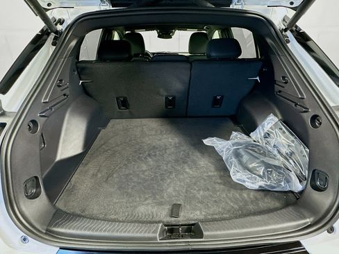 Used 2025 Chevrolet Equinox EV LT image 29