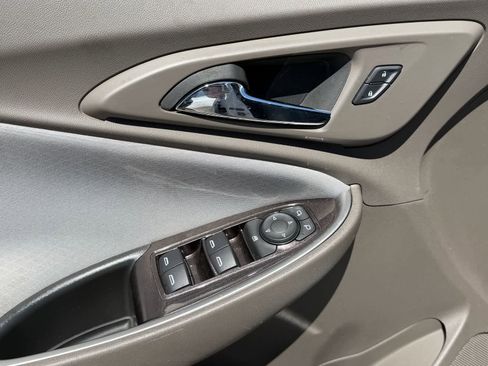 Used 2025 Chevrolet Malibu LS image 21