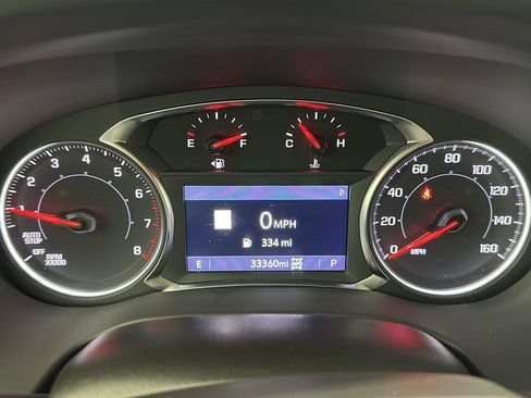 Used 2023 GMC Acadia SLE w/ Driver Convenience Package image 10