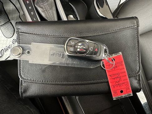 Used 2024 Buick Envista Avenir image 9