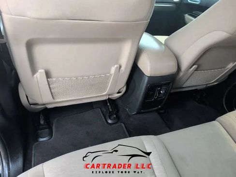 Used 2019 Dodge Durango SXT AWD/4WD image 23