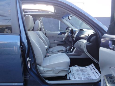 Used 2013 Subaru Forester 2.5X Premium w/ All-Weather Plus Pkg AWD/4WD image 34