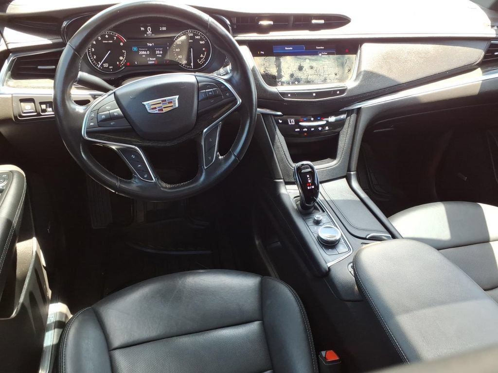 Used 2021 Cadillac XT5 Premium Luxury w/ LPO, Floor Liner Package FWD image 14