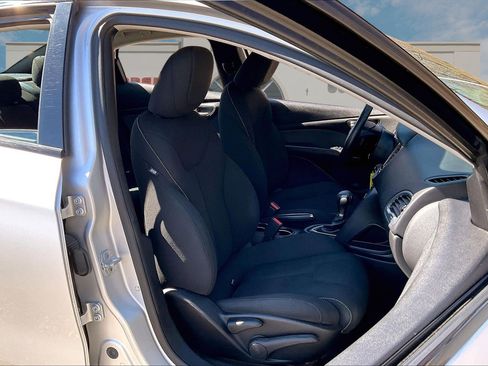 Used 2013 Dodge Dart SXT image 7