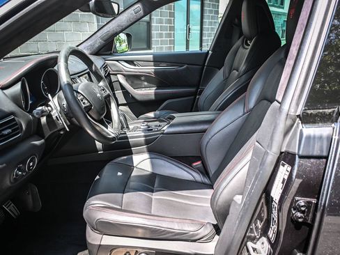 Used 2020 Maserati Levante S GranSport AWD/4WD image 8