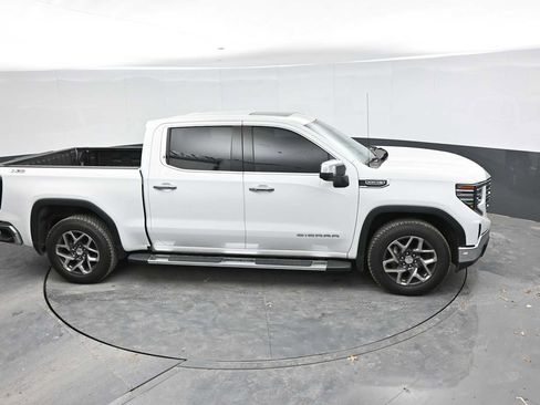 Used 2023 GMC Sierra 1500 SLT w/ SLT Premium Package AWD/4WD image 20