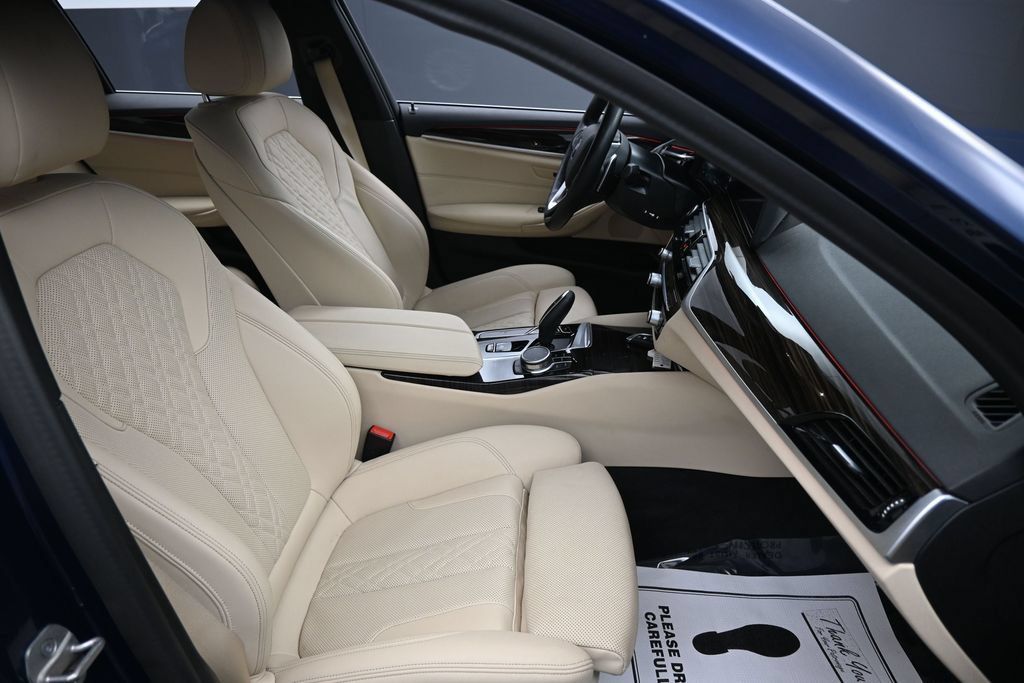 Used 2023 BMW 530i xDrive w/ Convenience Package AWD/4WD image 37