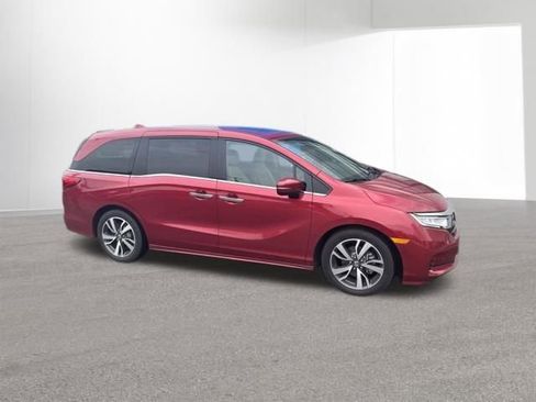 Used 2023 Honda Odyssey Touring image 5