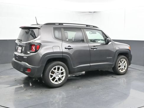 Used 2021 Jeep Renegade Latitude w/ Convenience Group AWD/4WD image 2