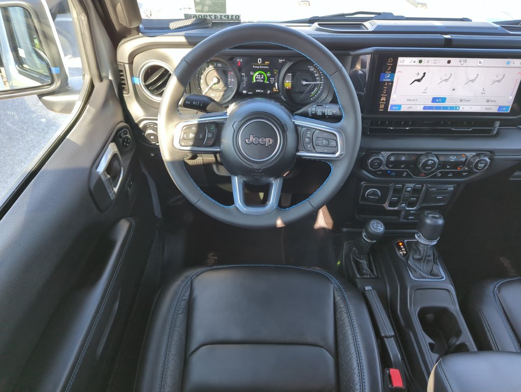 Used 2024 Jeep Wrangler High Altitude AWD/4WD image 11