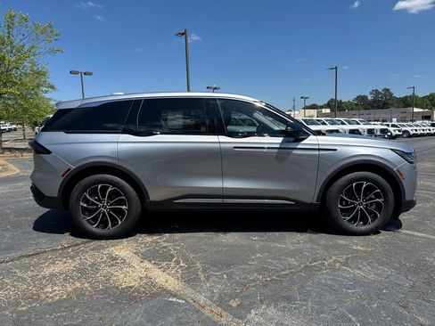 New 2026 Lincoln Nautilus Premier image 4