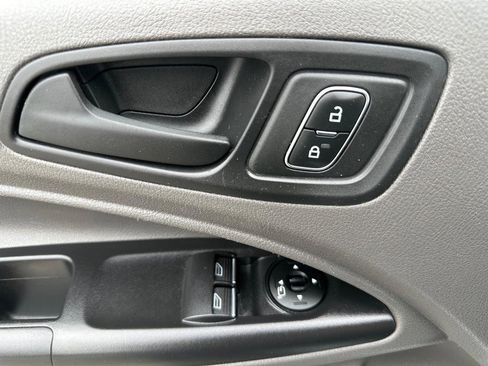 Used 2022 Ford Transit Connect XL image 36