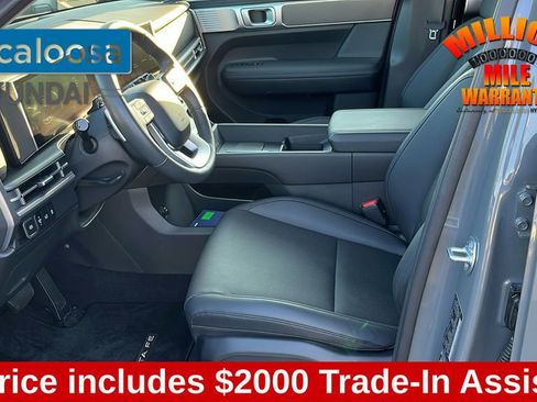 Used 2025 Hyundai Santa Fe SEL image 24