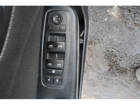 Used 2015 Dodge Charger SE w/ Popular Equipment Group image 11