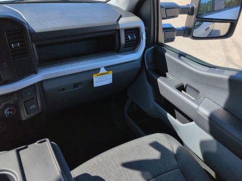New 2026 Ford F250 XL image 17
