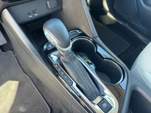 Used 2024 Buick Encore GX Sport Touring image 20