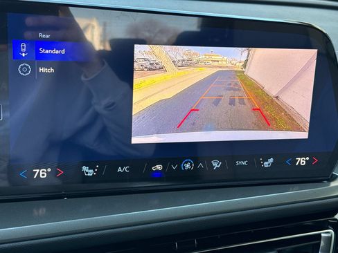 New 2026 Chevrolet Traverse LT FWD image 23