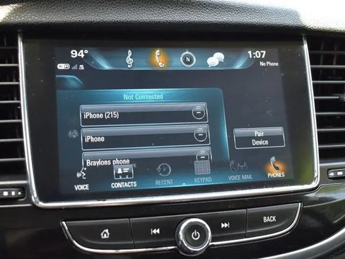 Used 2020 Buick Encore Essence FWD image 22