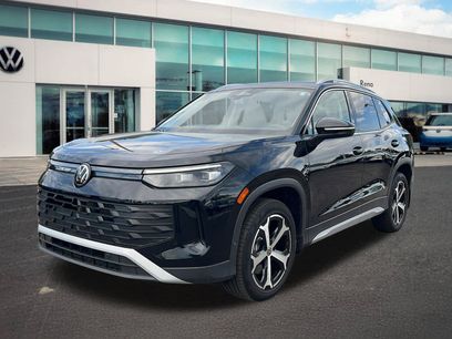 Certified 2025 Volkswagen Tiguan SE