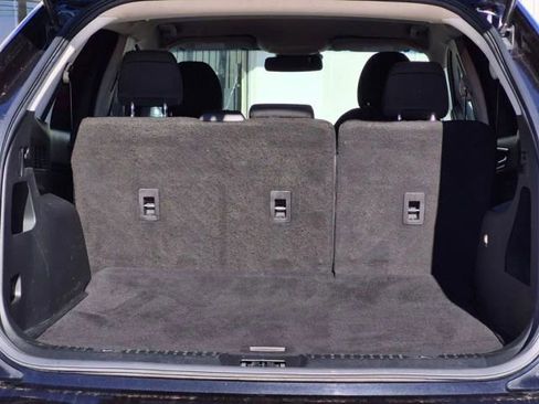 Used 2019 Ford Edge SE image 8