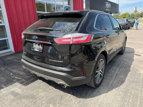 Used 2020 Ford Edge Titanium FWD image 7