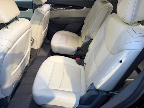 Used 2024 Cadillac XT6 Premium Luxury w/ Technology Package image 11