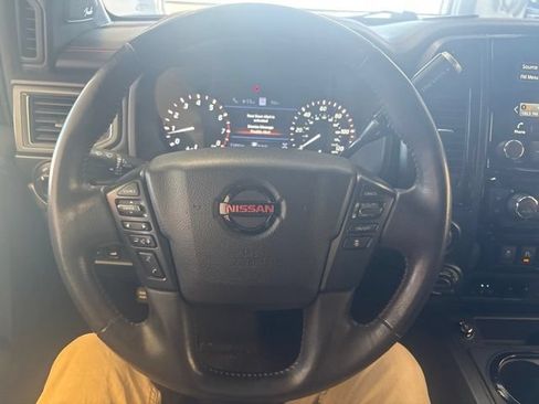 Used 2021 Nissan Titan PRO-4X w/ Pro-4x Convenience Package AWD/4WD image 44