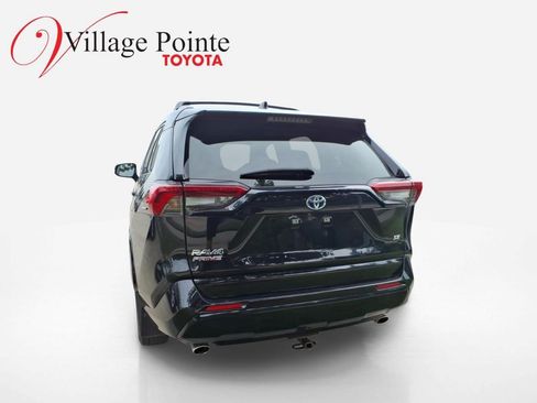 Used 2021 Toyota RAV4 SE w/ Weather & Moonroof Package AWD/4WD image 3