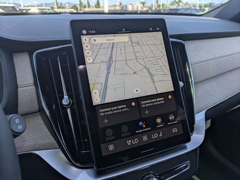 New 2026 Volvo XC90 B5 Core image 9