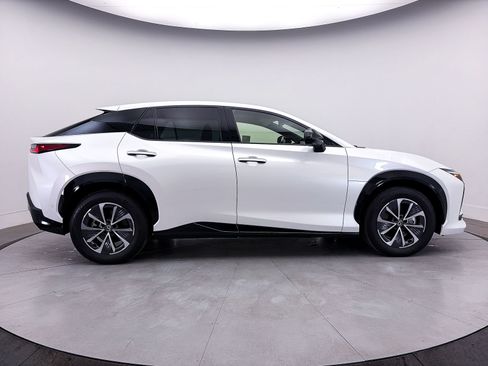 Used 2023 Lexus RZ 450e Premium w/ Technology Package AWD/4WD image 43