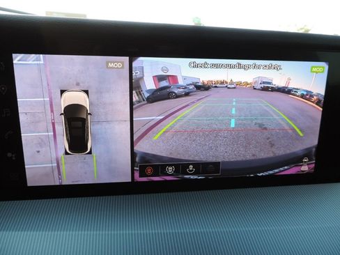 Certified 2025 Nissan Murano Platinum w/ Cargo Package image 33